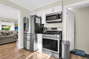 3211 Lakeview Cir, Racine, WI 53402 - Photo 16