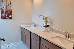 303 Deer Meadow Dr, Fredonia, WI 53021 - Photo 8