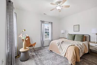 2253 W Vista Bella Dr, Oak Creek, WI 53154 - Photo 18