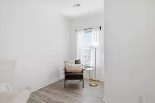 2253 W Vista Bella Dr, Oak Creek, WI 53154 - Photo 10