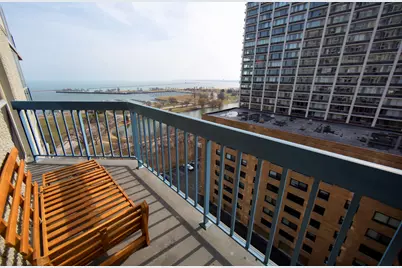 1660 N Prospect Ave #1206, Milwaukee, WI 53202 - Photo 18