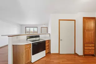 1078 4th St, Fond du Lac, WI 54935 - Photo 6
