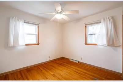 2137 S 71st St #2139, West Allis, WI 53219 - Photo 16