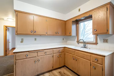 2137 S 71st St #2139, West Allis, WI 53219 - Photo 4