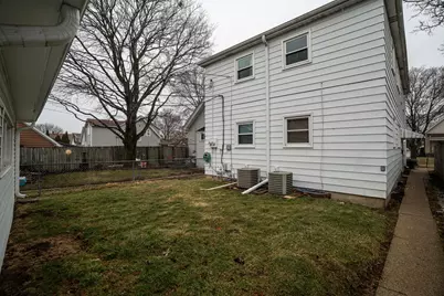 2137 S 71st St #2139, West Allis, WI 53219 - Photo 24