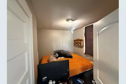 2305 W Burnham St #2305a, Milwaukee, WI 53204 - Photo 16