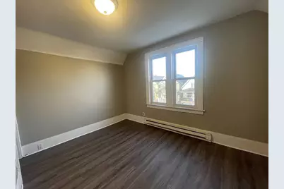 2305 W Burnham St #2305a, Milwaukee, WI 53204 - Photo 8