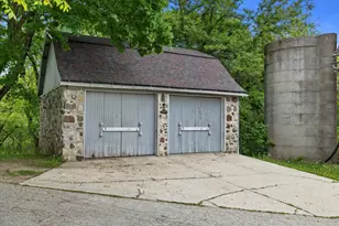 794 Emerald Dr, Erin, WI 53027 - Photo 42