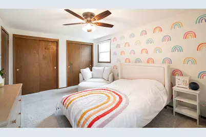 1205  Ayrshire Ln, Waukesha, WI 53186 - Photo 22