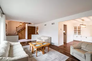 1205 Ayrshire Ln, Waukesha, WI 53186 - Photo 8