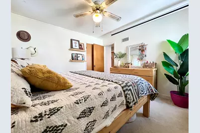 160 W Crawford Ave, Milwaukee, WI 53207 - Photo 14