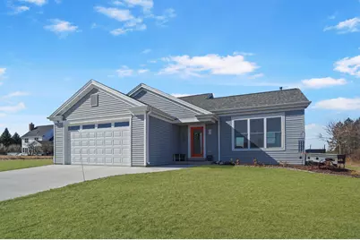 271  Hidden Bluff Rd, Belgium, WI 53013 - Photo 1