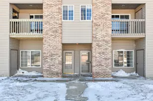 W169S7609 Gregory Dr, Muskego, WI 53150 - Photo 4