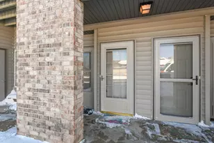 W169S7609 Gregory Dr, Muskego, WI 53150 - Photo 8