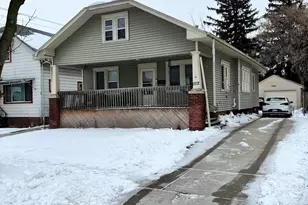 1112 Romayne Ave, Racine, WI 53402 - Photo 2