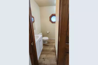 7547  22nd Ave, Kenosha, WI 53143 - Photo 8