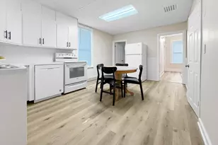 1729 S 13th St, Sheboygan, WI 53081 - Photo 8