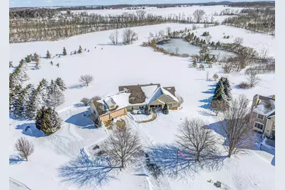 7864  Noah Ln, Wayne, WI 53090 - Photo 10