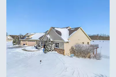 7864  Noah Ln, Wayne, WI 53090 - Photo 4