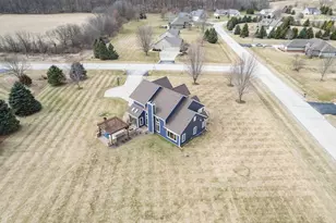 2394 Wildlife Ct, Richfield, WI 53076 - Photo 18