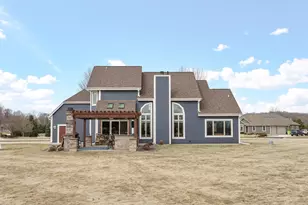 2394 Wildlife Ct, Richfield, WI 53076 - Photo 6