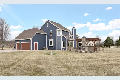 2394  Wildlife Ct, Richfield, WI 53076 - Photo 8