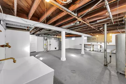 2066 S 107th St, West Allis, WI 53227 - Photo 30