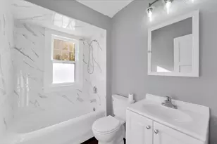 2066 S 107th St, West Allis, WI 53227 - Photo 28