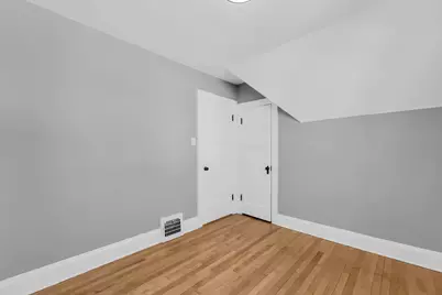 2066 S 107th St, West Allis, WI 53227 - Photo 24