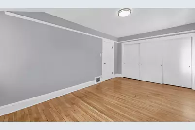 2066 S 107th St, West Allis, WI 53227 - Photo 26