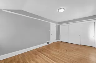 2066 S 107th St, West Allis, WI 53227 - Photo 26