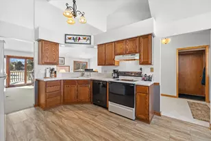 S47W25739 Wood Lilly Ln, Waukesha, WI 53189 - Photo 14