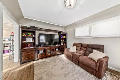 4919 N 52nd St, Milwaukee, WI 53218 - Photo 4