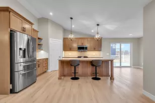 4915 Lincoln Wy, Sheboygan, WI 53083 - Photo 8