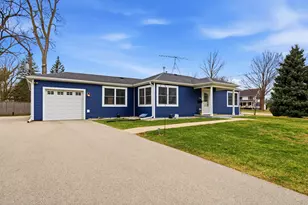 28 N Spencer St, Elkhorn, WI 53121 - Photo 2