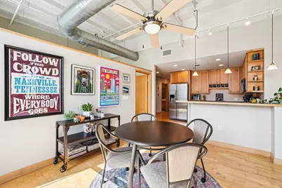 1325 N Van Buren St #402, Milwaukee, WI 53202 - Photo 14