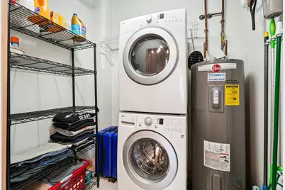 1325 N Van Buren St #402, Milwaukee, WI 53202 - Photo 30