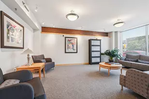 1325 N Van Buren St, Milwaukee, WI 53202 - Photo 40