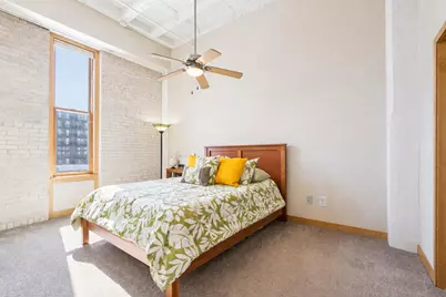 1325 N Van Buren St #402, Milwaukee, WI 53202 - Photo 26