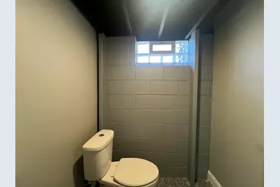 6827 N 44th St, Milwaukee, WI 53223 - Photo 68