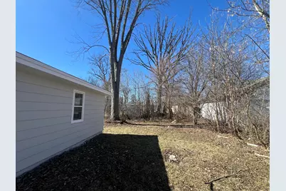 6827 N 44th St, Milwaukee, WI 53223 - Photo 98