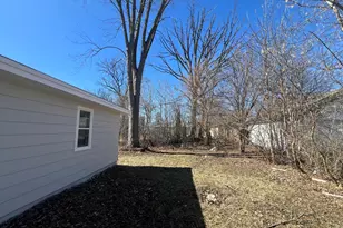 6827 N 44th St, Milwaukee, WI 53223 - Photo 98