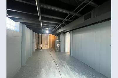 6827 N 44th St, Milwaukee, WI 53223 - Photo 76