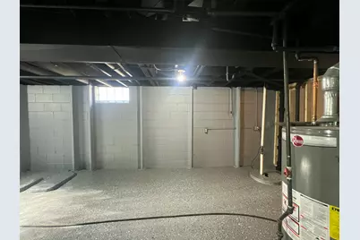 6827 N 44th St, Milwaukee, WI 53223 - Photo 72