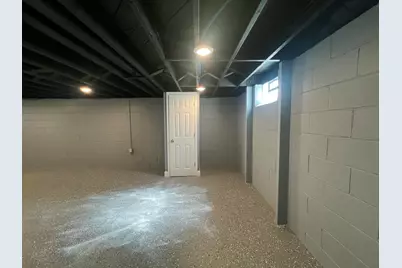 6827 N 44th St, Milwaukee, WI 53223 - Photo 64