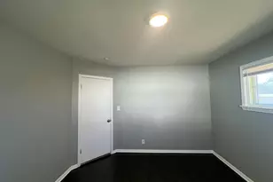 6827 N 44th St, Milwaukee, WI 53223 - Photo 18