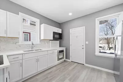 3341 N Richards St, Milwaukee, WI 53212 - Photo 4