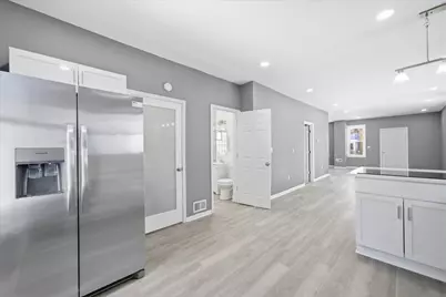 3341 N Richards St, Milwaukee, WI 53212 - Photo 6