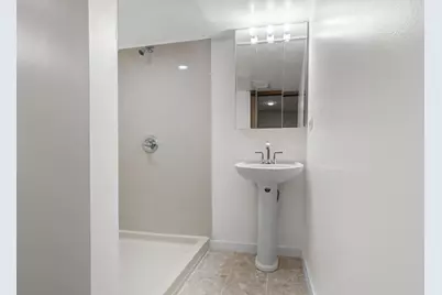 1407 W Mallory Ave, Milwaukee, WI 53221 - Photo 8