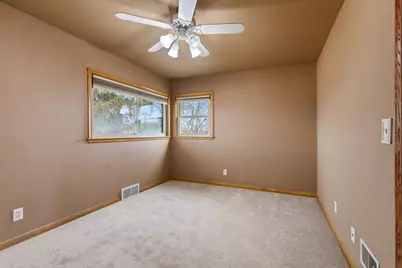 1407 W Mallory Ave, Milwaukee, WI 53221 - Photo 12